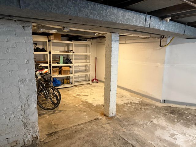 3788 Burns Avenue, Detroit, MI 48214