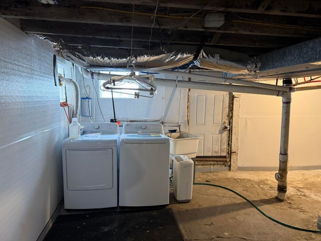 3788 Burns Avenue, Detroit, MI 48214