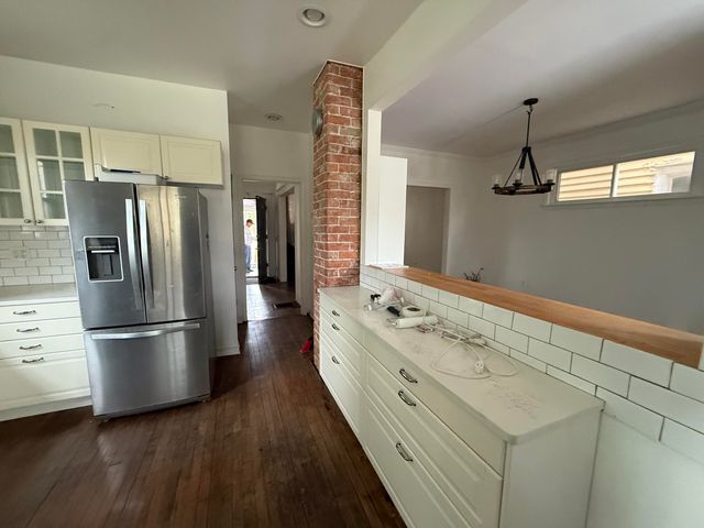 3788 Burns Avenue, Detroit, MI 48214