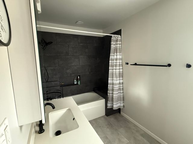 3788 Burns Avenue, Detroit, MI 48214