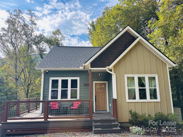 14 Constitution Court, Asheville, NC 28805