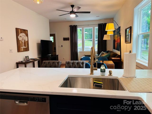 14 Constitution Court, Asheville, NC 28805