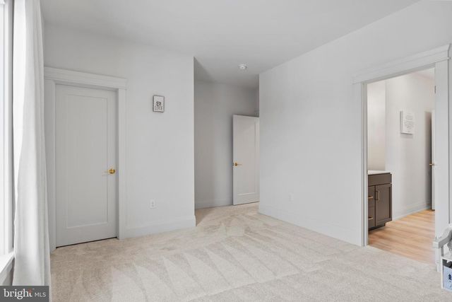 1 STRAWBERRY LN, Lititz, PA 17543