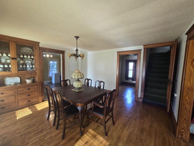 208 S WALKER STREET, Wautoma, WI 54982