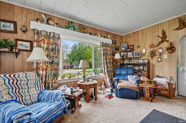 1200 N Huntington Street, Syracuse, IN 46567