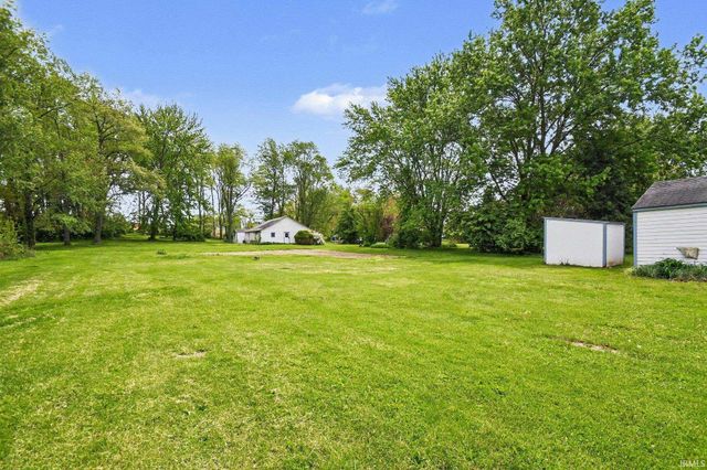 1200 N Huntington Street, Syracuse, IN 46567