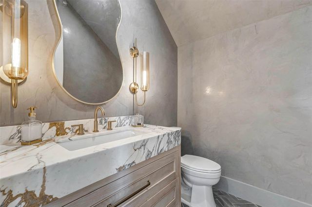 6911 Hartland Avenue, Houston, TX 77055