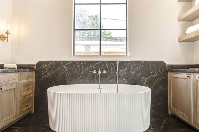 6911 Hartland Avenue, Houston, TX 77055