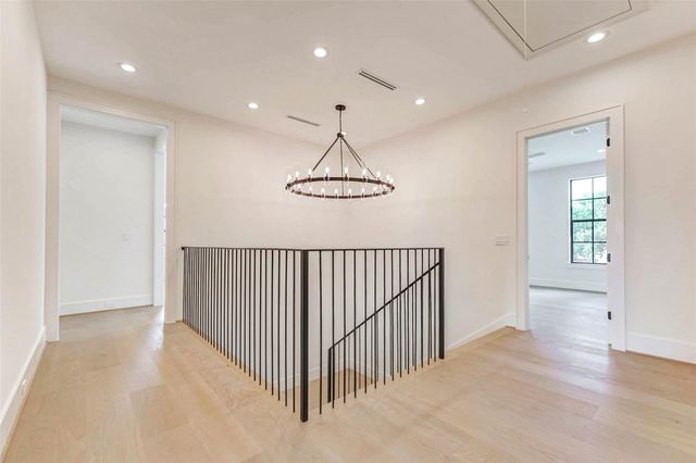 6911 Hartland Avenue, Houston, TX 77055