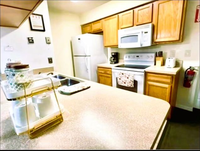 2040 ROYAL BAY BOULEVARD 30, Kissimmee, FL 34746