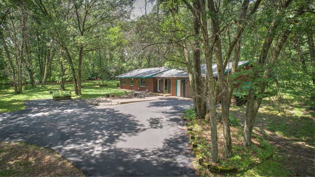 27520 138th Street NW, Zimmerman, MN 55398