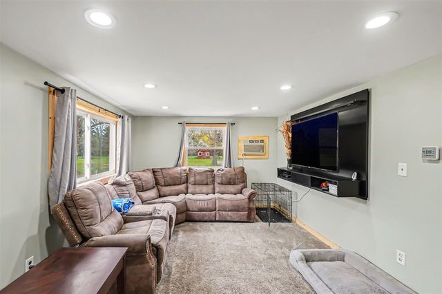 18680 220th Avenue, Big Rapids, MI 49307
