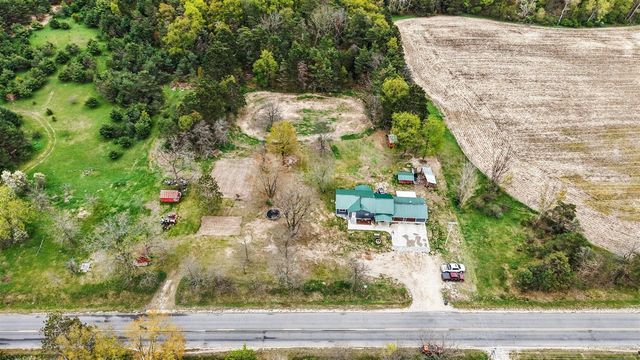 18680 220th Avenue, Big Rapids, MI 49307