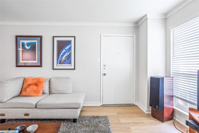 7924 Royal Lane 106, Dallas, TX 75230