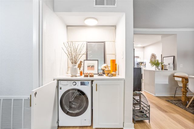 7924 Royal Lane 106, Dallas, TX 75230