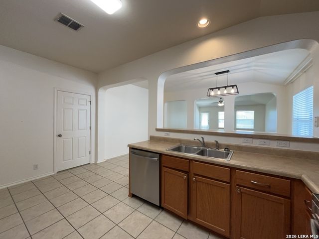 9622 Justice Lane, Converse, TX 78109