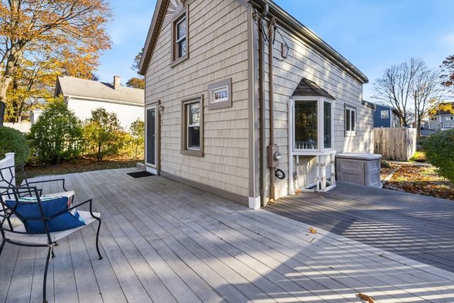 22 Laconia Ave, Saugus, MA 01906