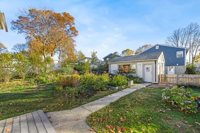 22 Laconia Ave, Saugus, MA 01906