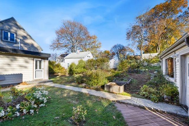 22 Laconia Ave, Saugus, MA 01906