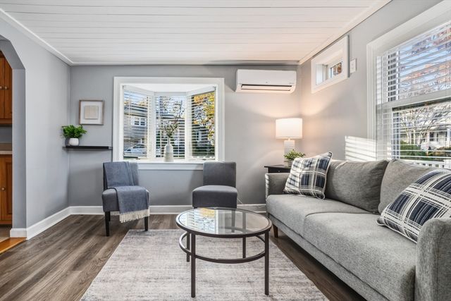 22 Laconia Ave, Saugus, MA 01906