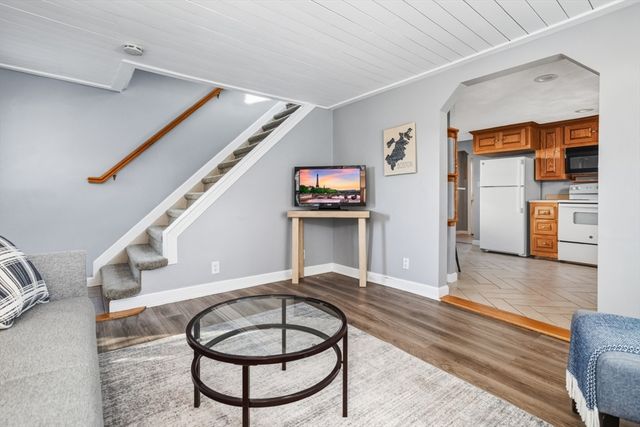 22 Laconia Ave, Saugus, MA 01906