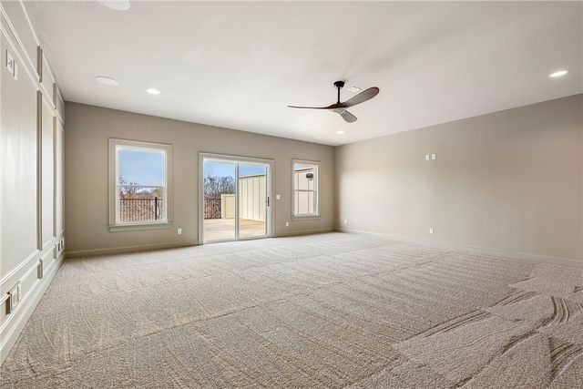 1037 NW A Street, Bentonville, AR 72712