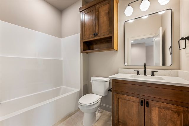 1037 NW A Street, Bentonville, AR 72712