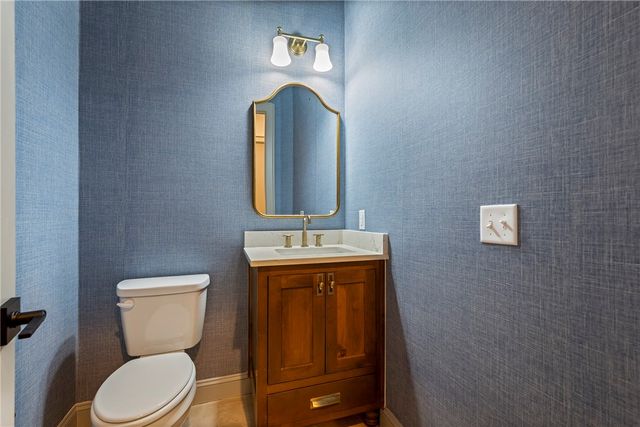 1037 NW A Street, Bentonville, AR 72712