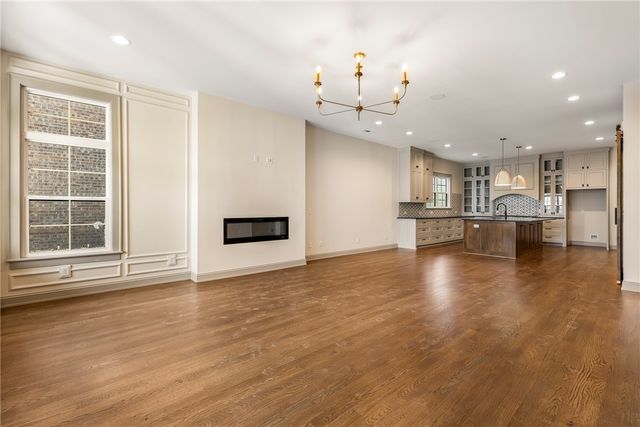 1037 NW A Street, Bentonville, AR 72712