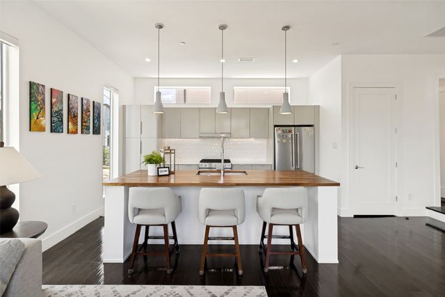 4811 Manett Street 101, Dallas, TX 75204