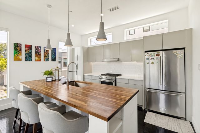 4811 Manett Street 101, Dallas, TX 75204