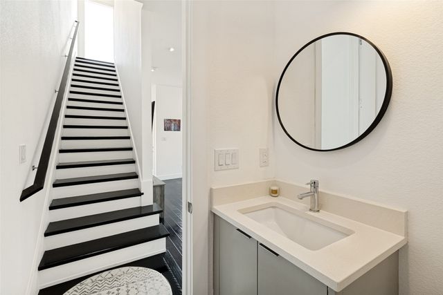 4811 Manett Street 101, Dallas, TX 75204