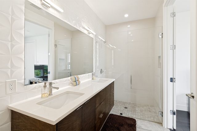 4811 Manett Street 101, Dallas, TX 75204