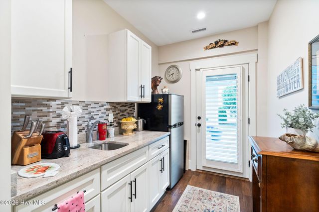 6420 River Vista Drive, Wilmington, NC 28412