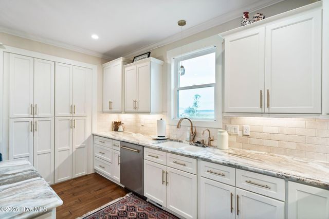 6420 River Vista Drive, Wilmington, NC 28412