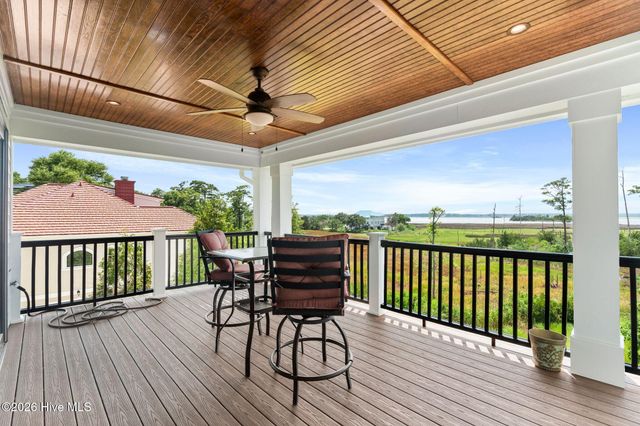 6420 River Vista Drive, Wilmington, NC 28412