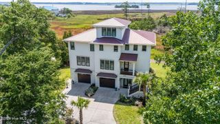 6420 River Vista Drive, Wilmington, NC 28412