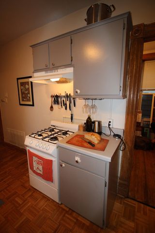 1736 W Beach Avenue, Chicago, IL 60622