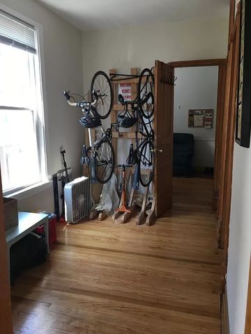 1736 W Beach Avenue, Chicago, IL 60622