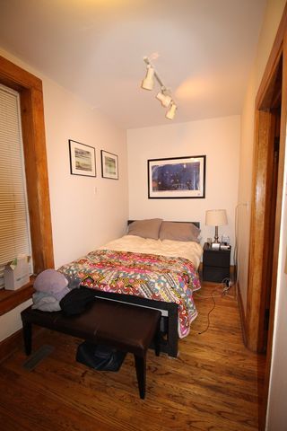 1736 W Beach Avenue, Chicago, IL 60622