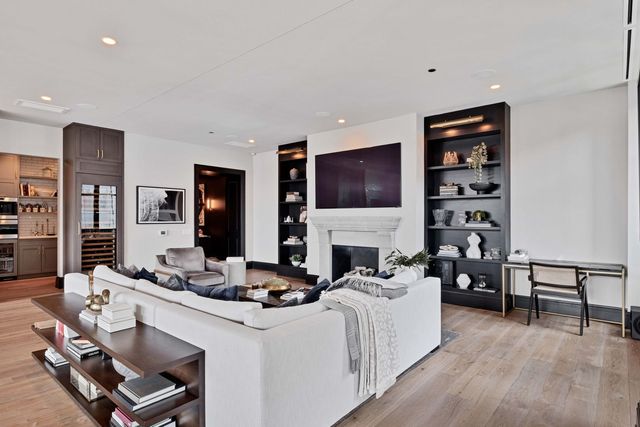 1109 W WASHINGTON Boulevard 5C, Chicago, IL 60607