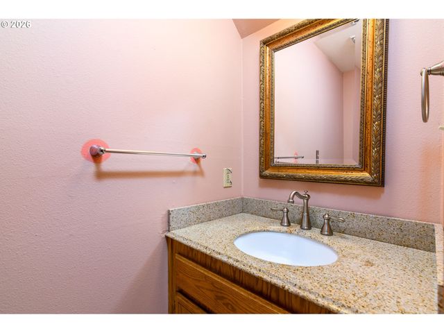 7925 Sw FANNO CREEK Dr 6, Tigard, OR 97224