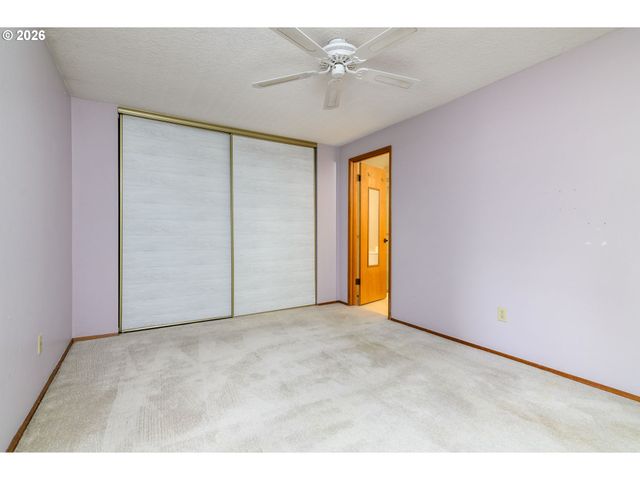 7925 Sw FANNO CREEK Dr 6, Tigard, OR 97224