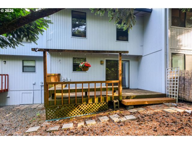 7925 Sw FANNO CREEK Dr 6, Tigard, OR 97224