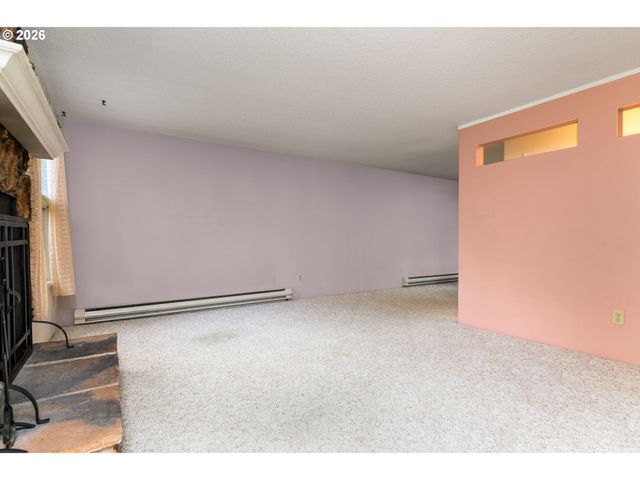 7925 Sw FANNO CREEK Dr 6, Tigard, OR 97224