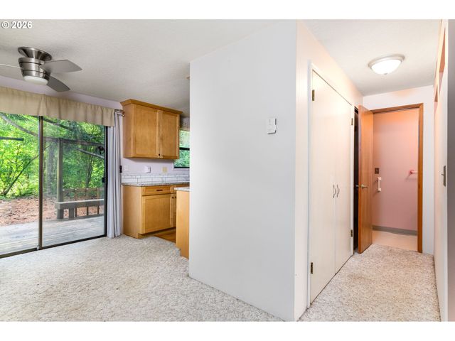7925 Sw FANNO CREEK Dr 6, Tigard, OR 97224