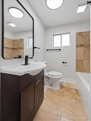 2617 W Emerald Court, Mchenry, IL 60051