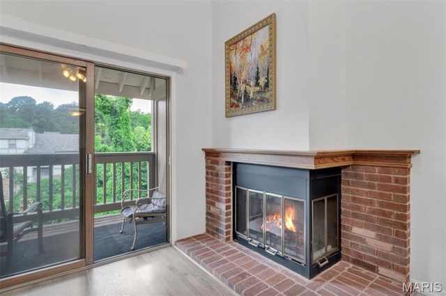 2201 Sequoia Park Court E, Maryland Heights, MO 63043