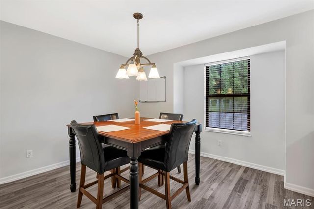 2201 Sequoia Park Court E, Maryland Heights, MO 63043