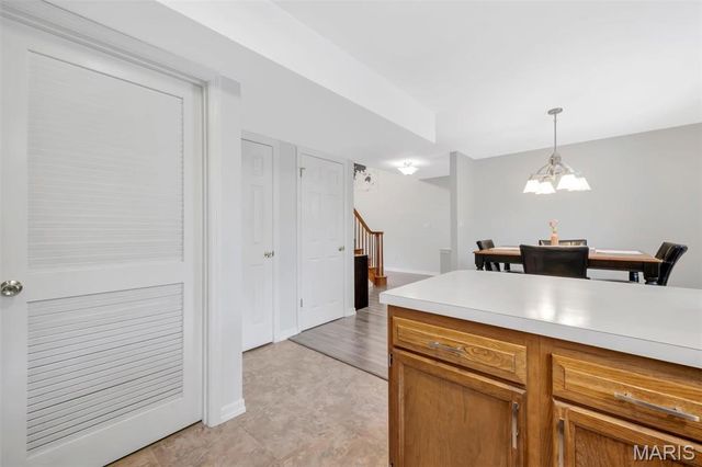 2201 Sequoia Park Court E, Maryland Heights, MO 63043